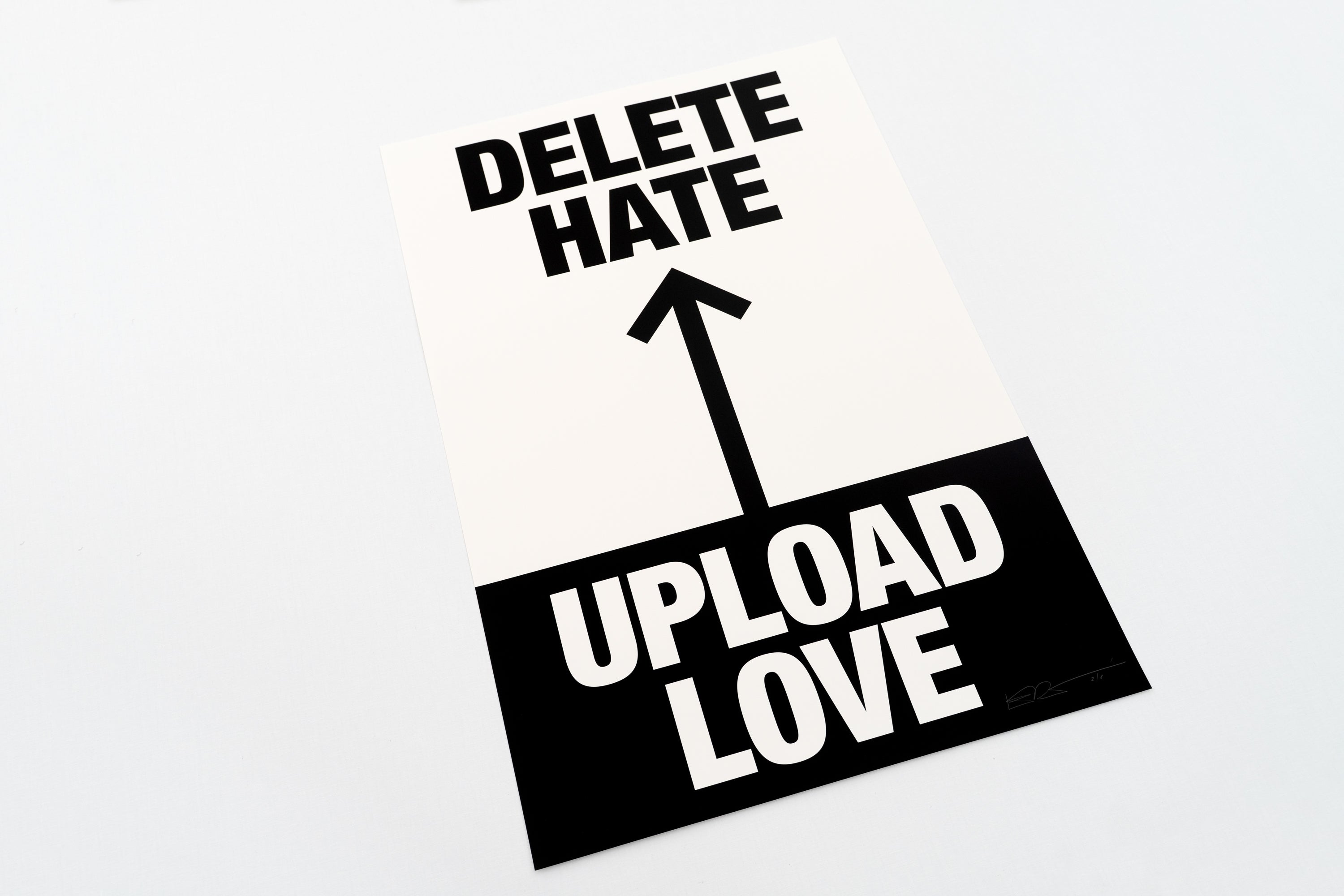 UPLOAD LOVE (USA EDITION)