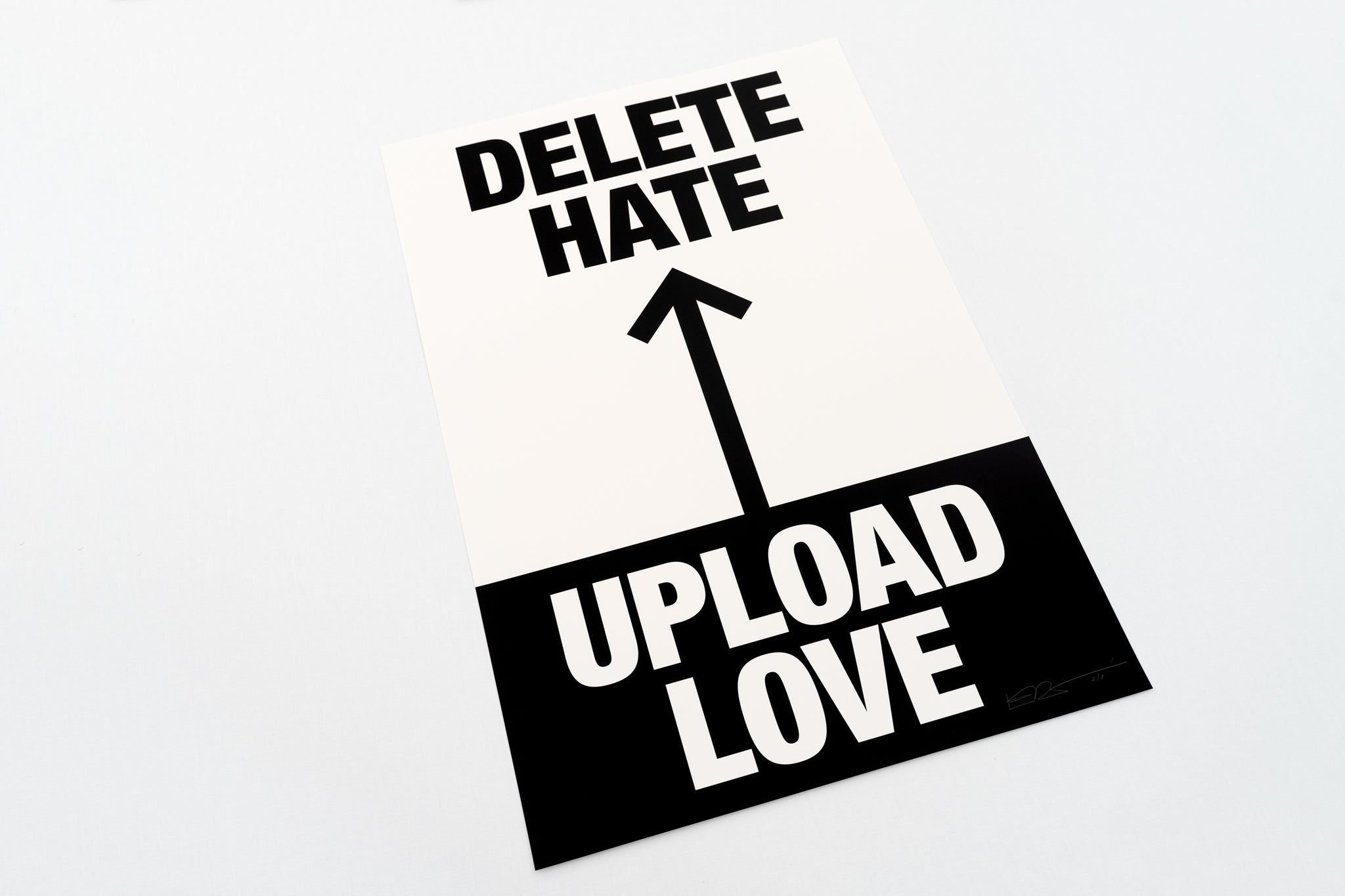 UPLOAD LOVE (USA EDITION)